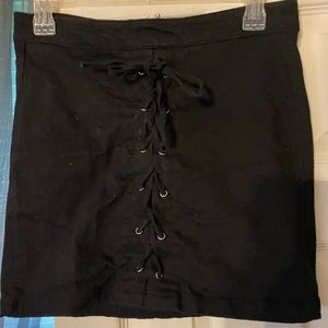Size small black tye up skirt